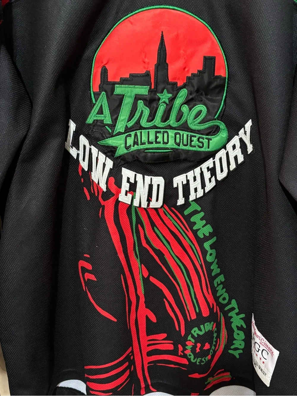 A Tribe Called Quest Low End Theory Men's Jersey - Black/Red/Green - Picture 3 of 16